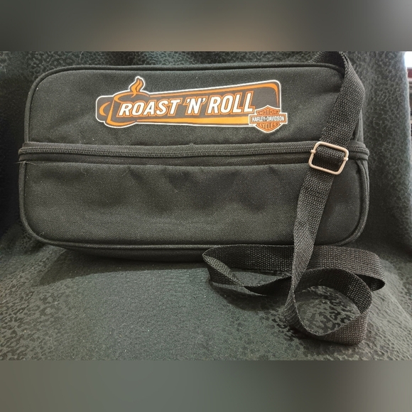 Harley Davidson "Roast and Roll" Insolated Tote Bag - Picture 1 of 12